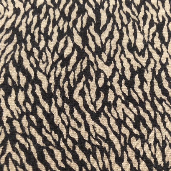 Cheetah print top - Picture 5 of 5